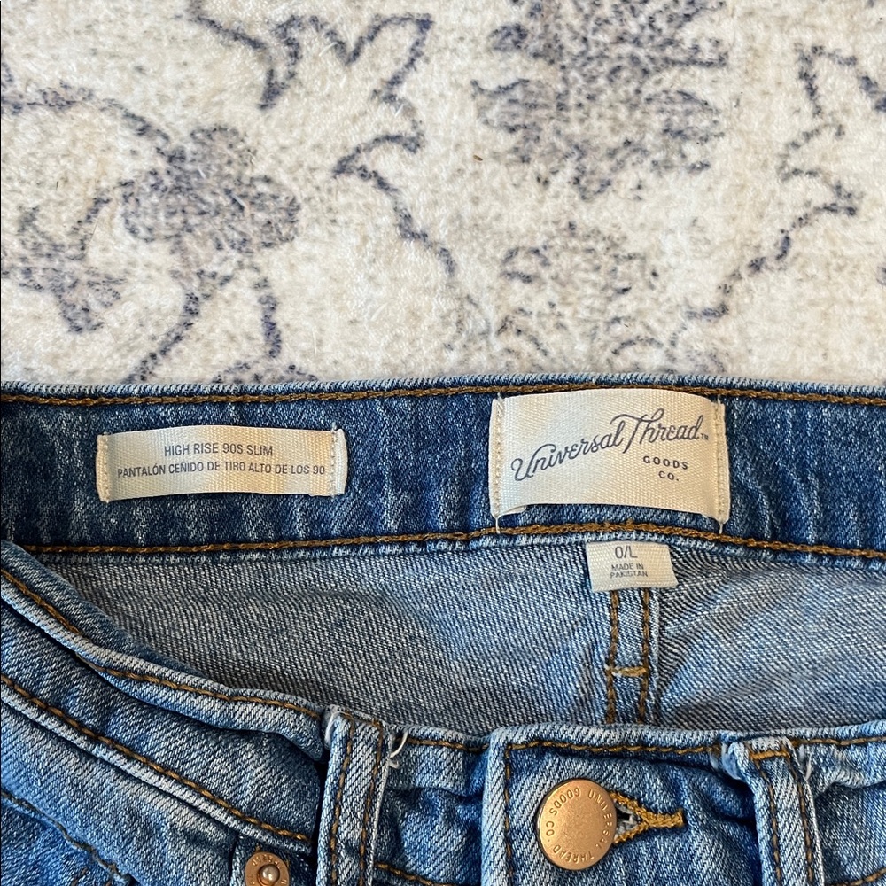Universal Thread High Rise Blue Jeans - Picture 2 of 4